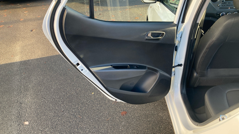 Hyundai i10 1.0 SE 5dr Petrol Hatchback